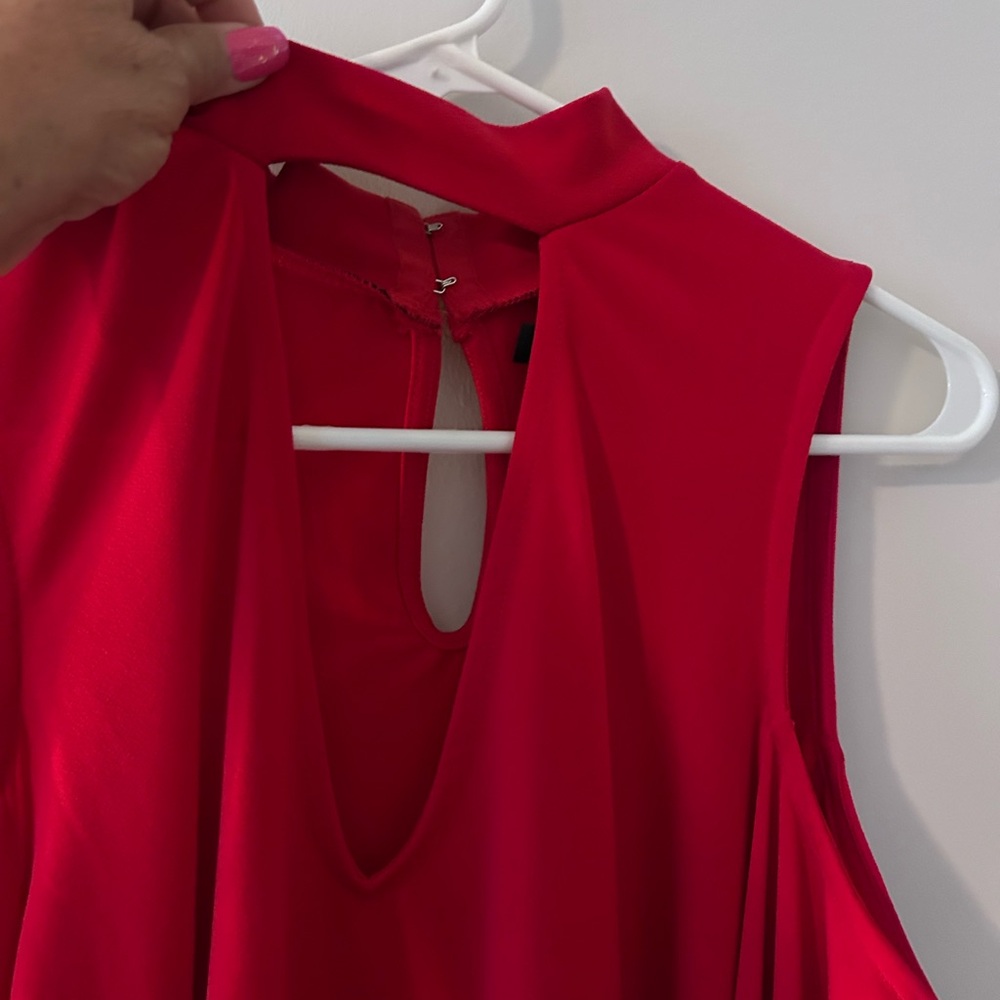 H&M DIVIDED • Red Cut Out Shoulder Top • M • - Picture 6 of 12